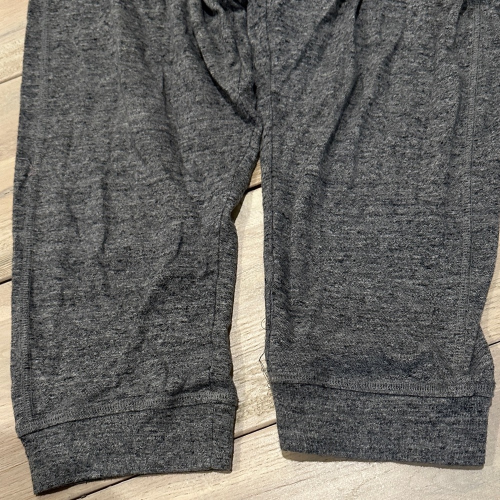 Nike Women's Dark Gray Cropped Joggers with Logo Italy - Picture 5 of 9